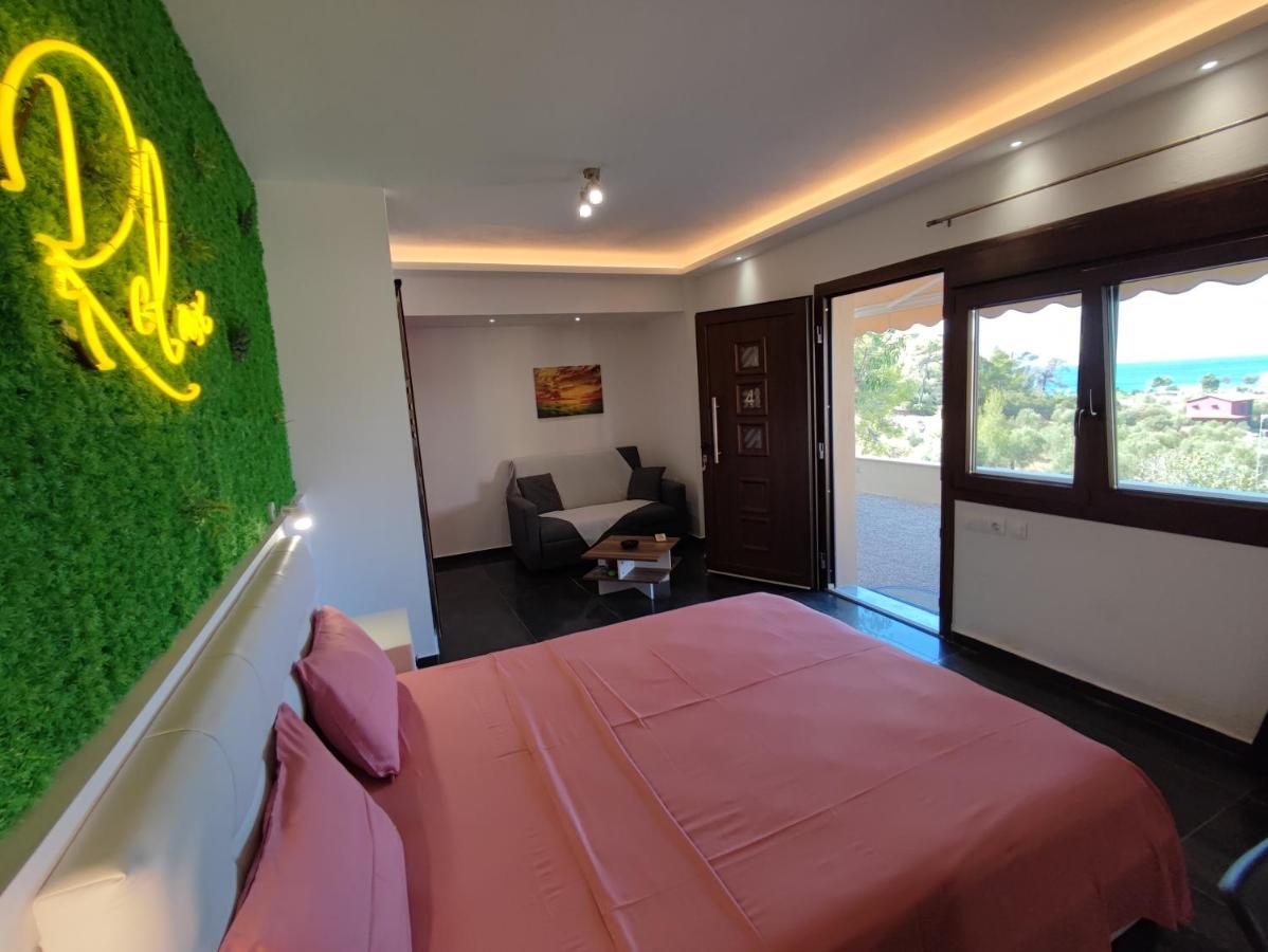 Theasis 4 Luxury Studio With Sea View Neos Marmaras Extérieur photo